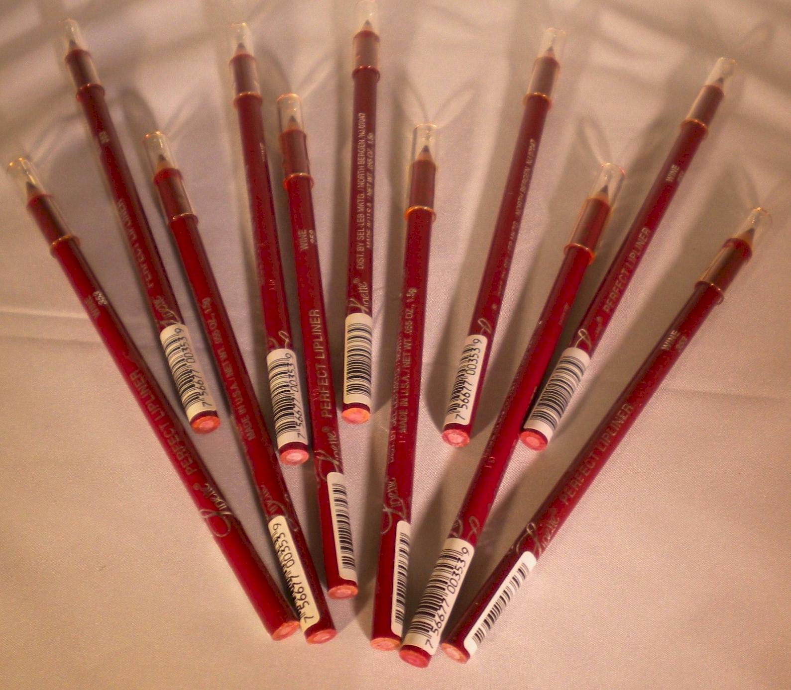 Lip Liner Pencil Assortment - Box Of 90 Pencils - MSRP $6.00 Each - U Pay $.80 Each