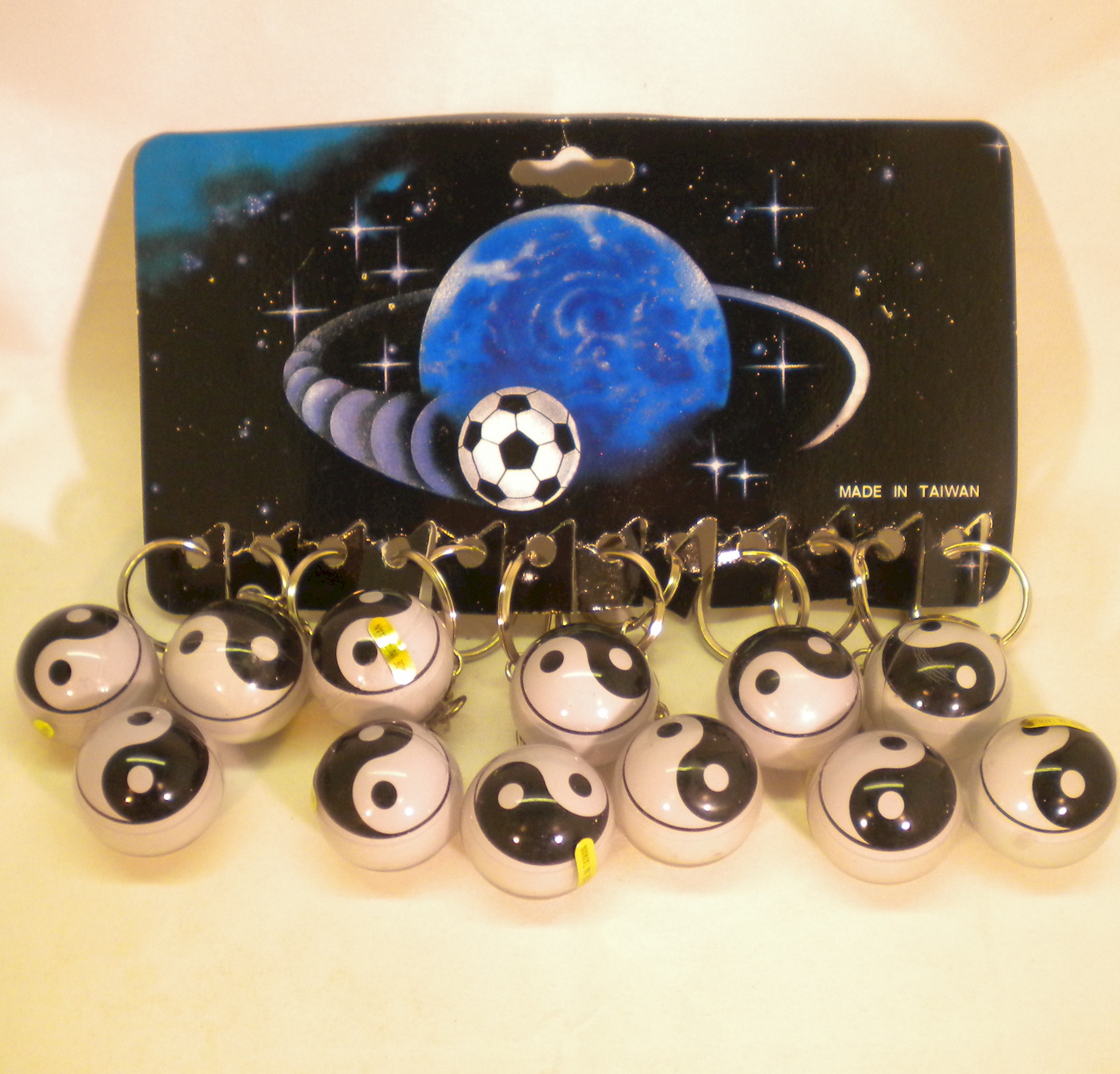 Ying Yang Waterball Keychain - Unit Of 24 Keychains - MSRP $2.99 Each - U Pay $.60 each