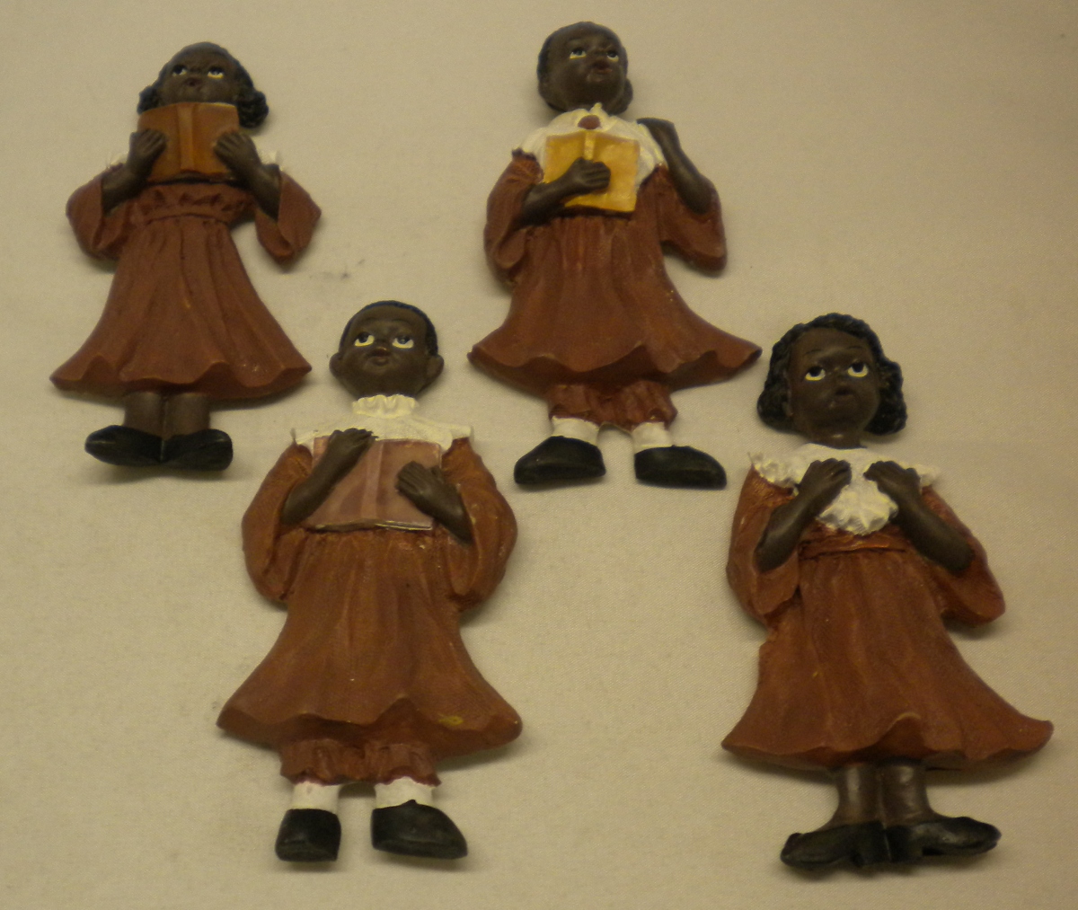 Choir Girl Magnets 4.5 Inch - Unit Of 12 - MSRP $3.99 Each