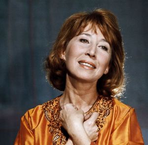 Cora Vaucaire