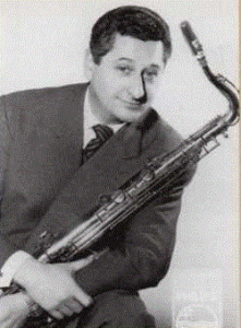 Alix Combelle holding a saxophone