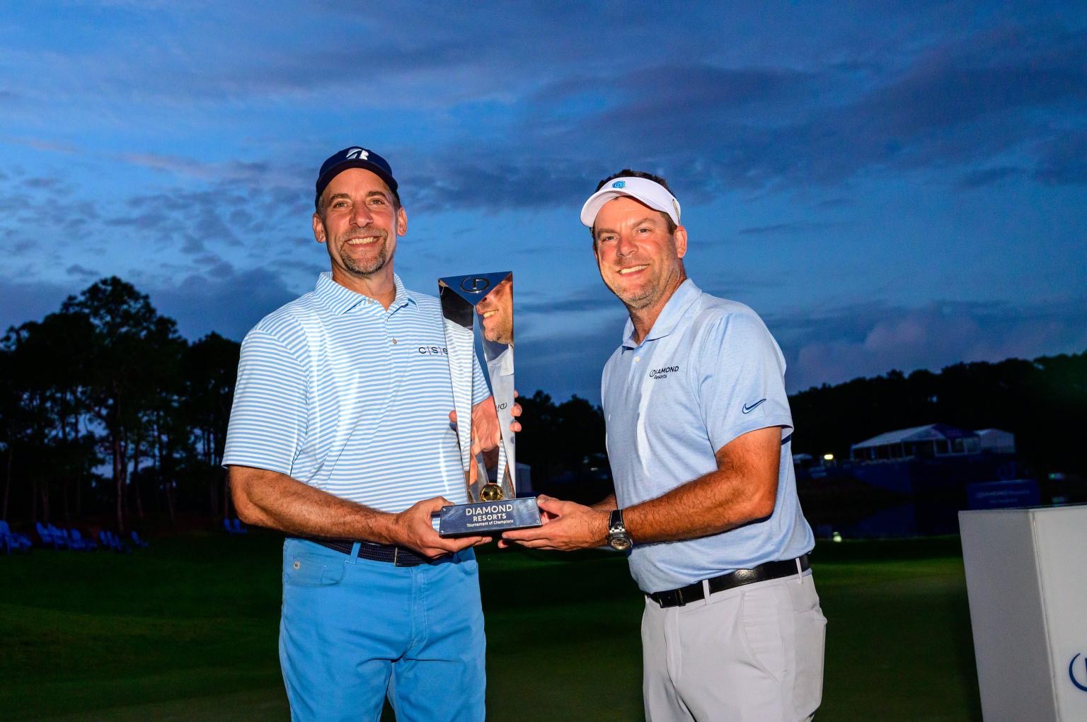 diamond-resorts-toc / trophy-moment / john-smoltz