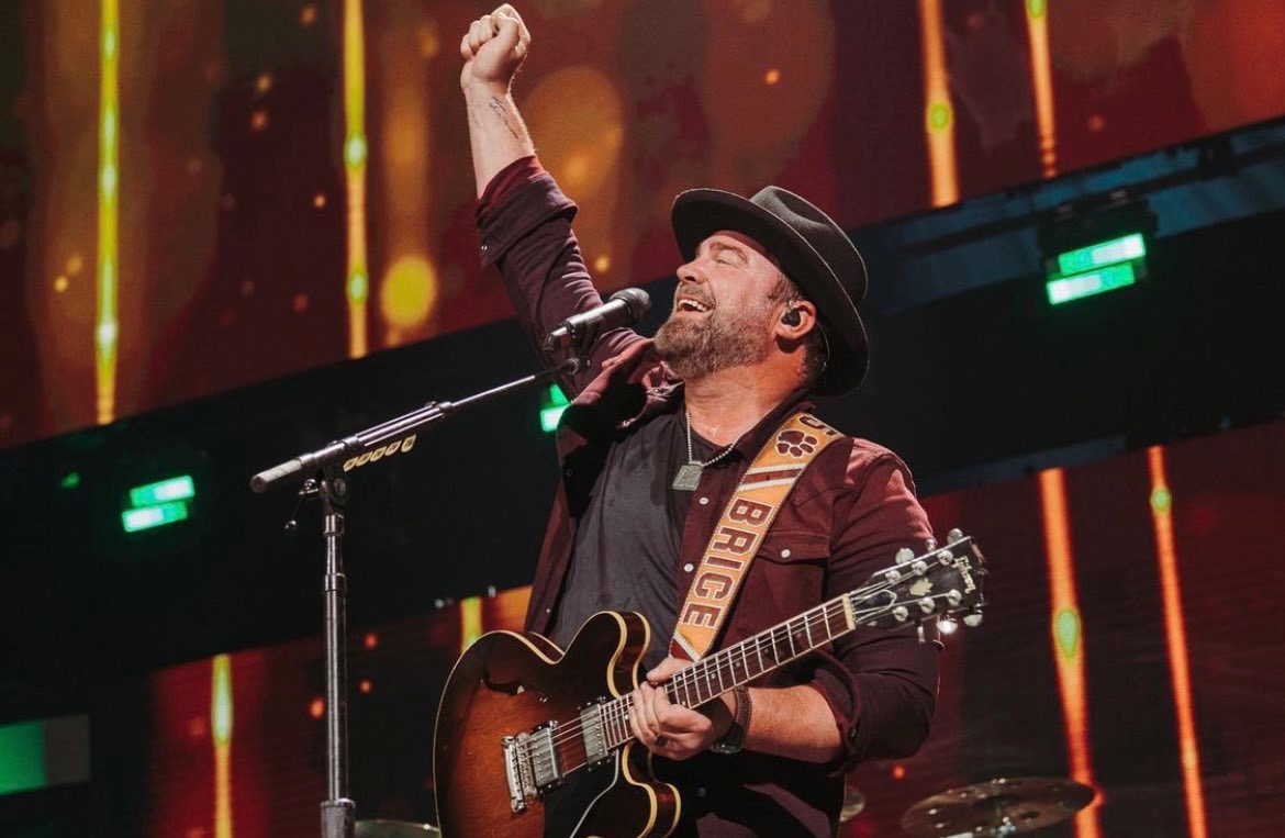 ragin-country-crawl / lee-brice / live-performance