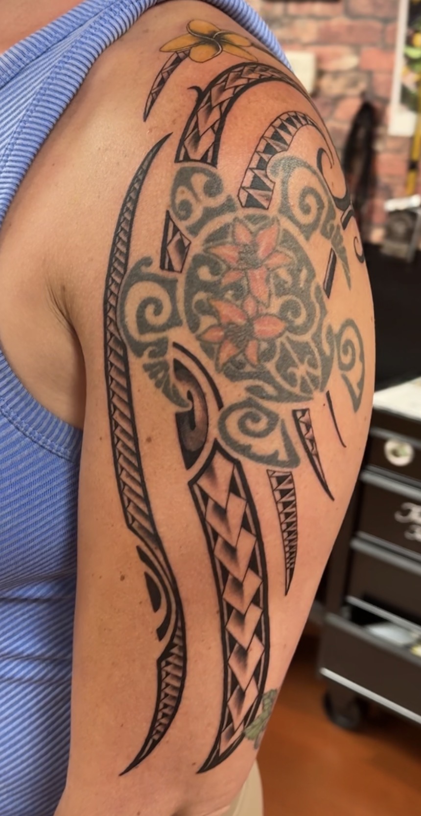 Marc Cabos Polynesian Turtle Shoulder Tattoo