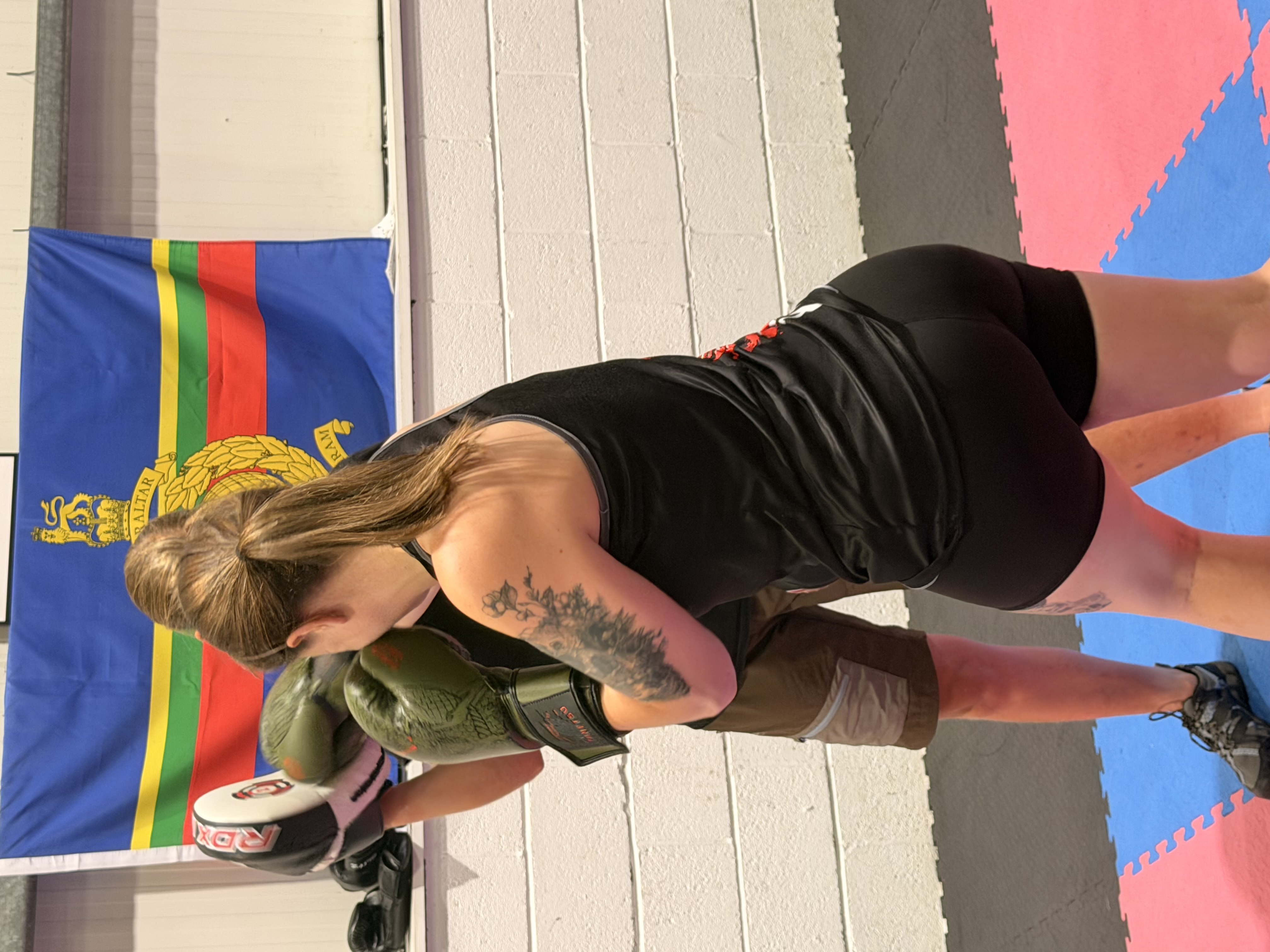 Women's self-defence pad training session