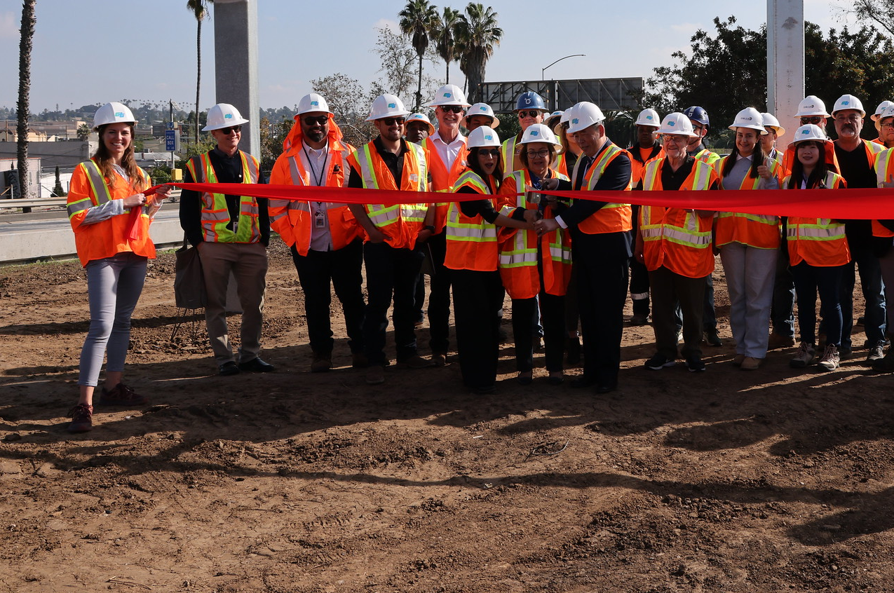Quantum Coatings personnel at the ribbon cutting ceremony