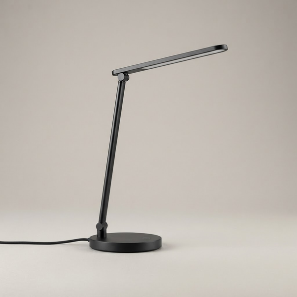 SmartFlow Adaptive Desk Lamp