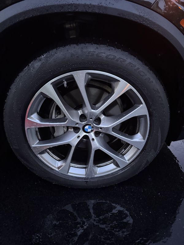 BMW Wheel-Well & Tire Renewal